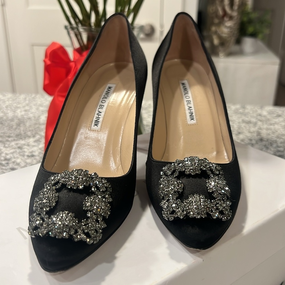 Manolo Blahnik Pumps
